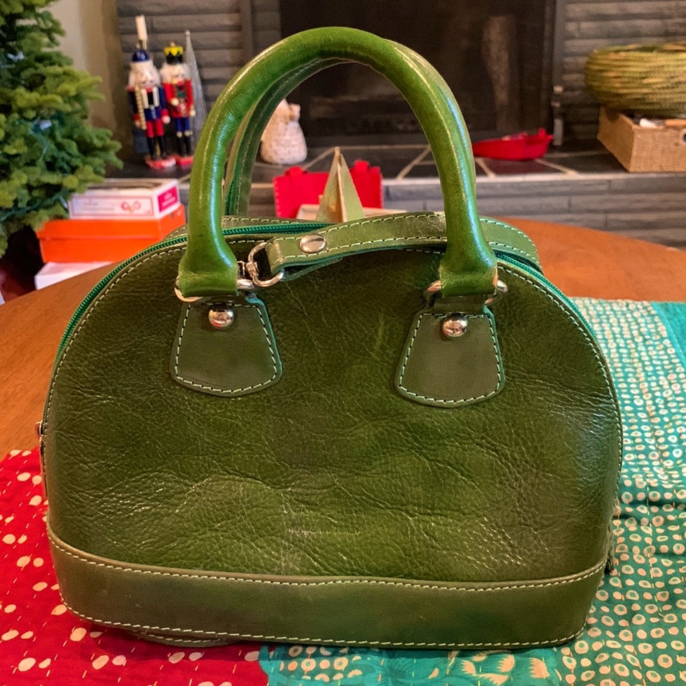 Green leather saddle style purse removable straps, small